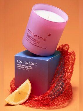 Anecdote x Anthropologie Love Is Love Yuzu & White Teak Glass Candle
